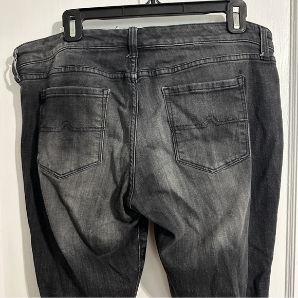 Arizona Jean's Black Skinny Jeans with fading size 13 - Picture 8 of 11